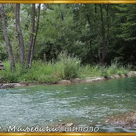 Campsite Etno Kuce Miljevic