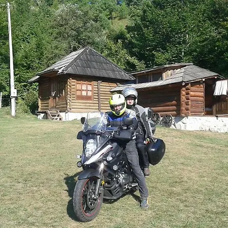 Kemp Etno Kuce Miljevic Sipovo