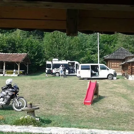 Campsite Etno Kuce Miljevic