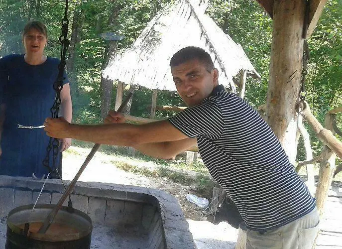 营地 Etno Kuce Miljevic