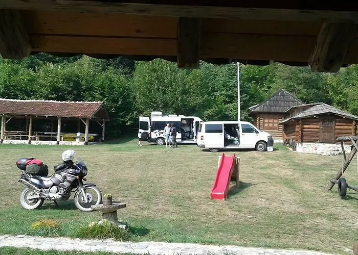 营地 Etno Kuce Miljevic